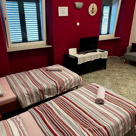 Epicenter Apartments Split Bagian luar foto