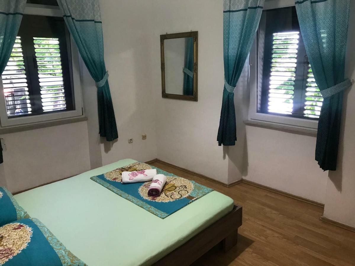 Epicenter Apartments Split Bagian luar foto