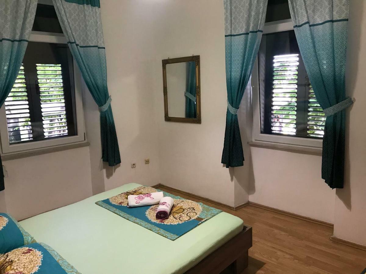 Epicenter Apartments Split Bagian luar foto